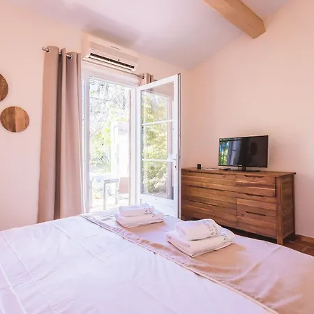 Hotel apartamentowy Les Maisons Du Sud