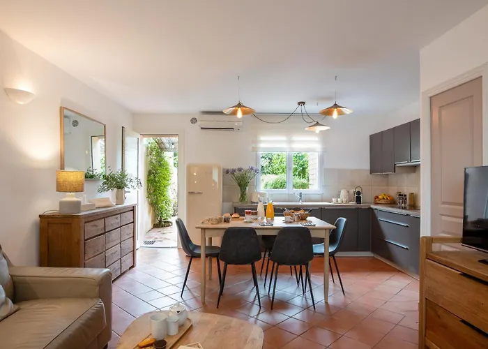 Les Maisons Du Sud 4*